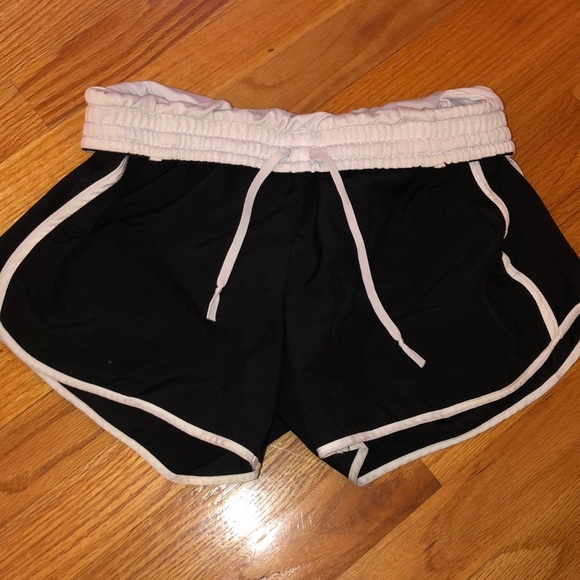 NIKE dri fit shorts - Picture 3 of 4